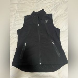 Women’s Ariat new team soft shell vest